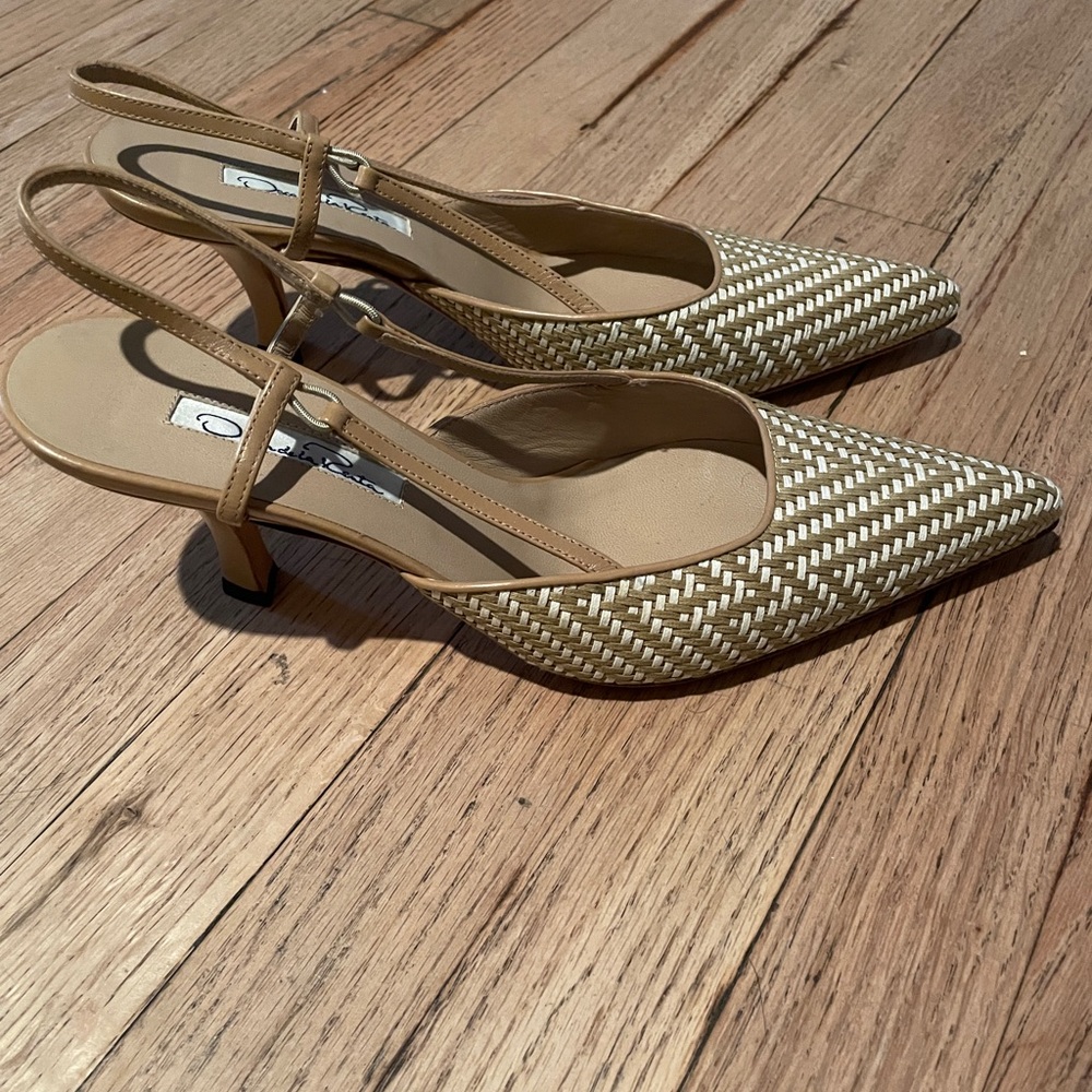 Oscar de la Renta women’s sling back heels 7.5